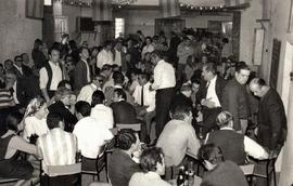 ITEM 0081 - 1969 - 20 de Septiembre - Trabajadores del Molino Fénix en un festejo.